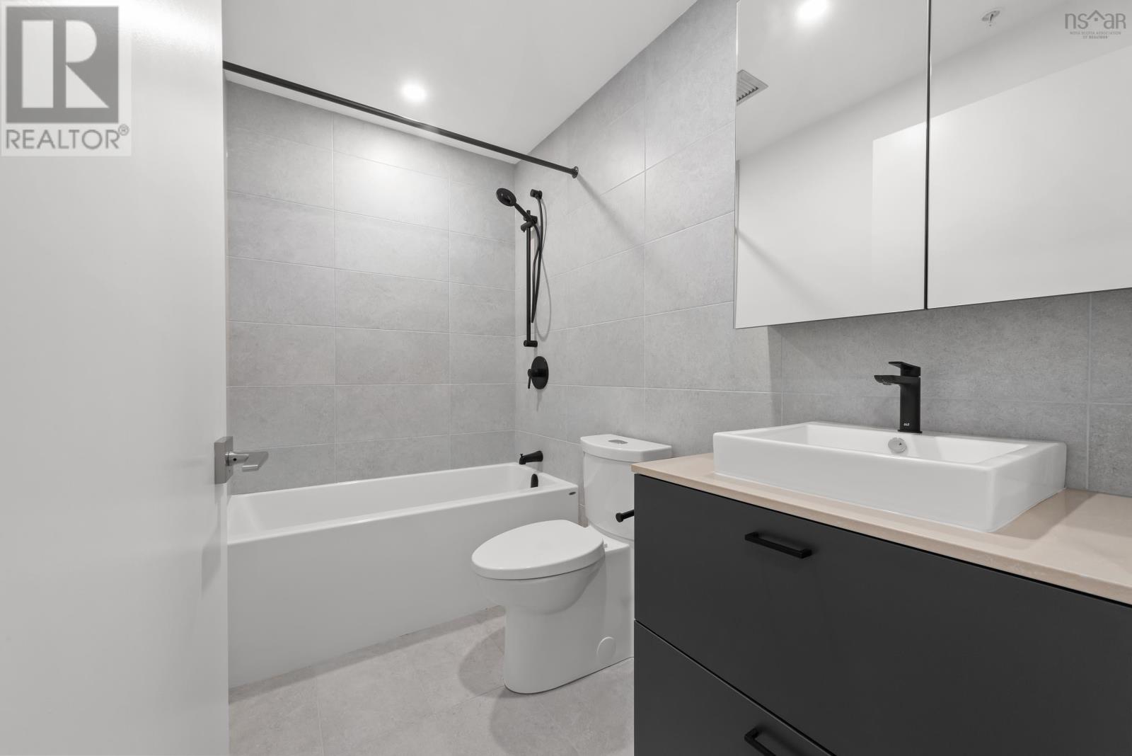 Property 8 of 11 of 308 5511 Bilby St