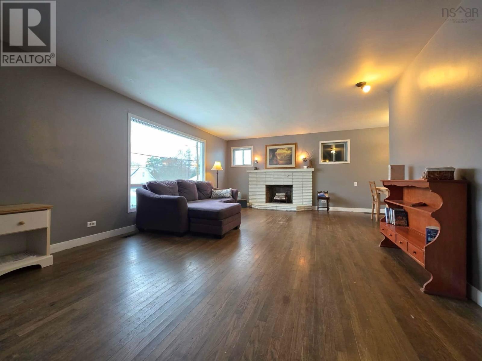 Property 14 of 49 of 3 Patterson Avenue