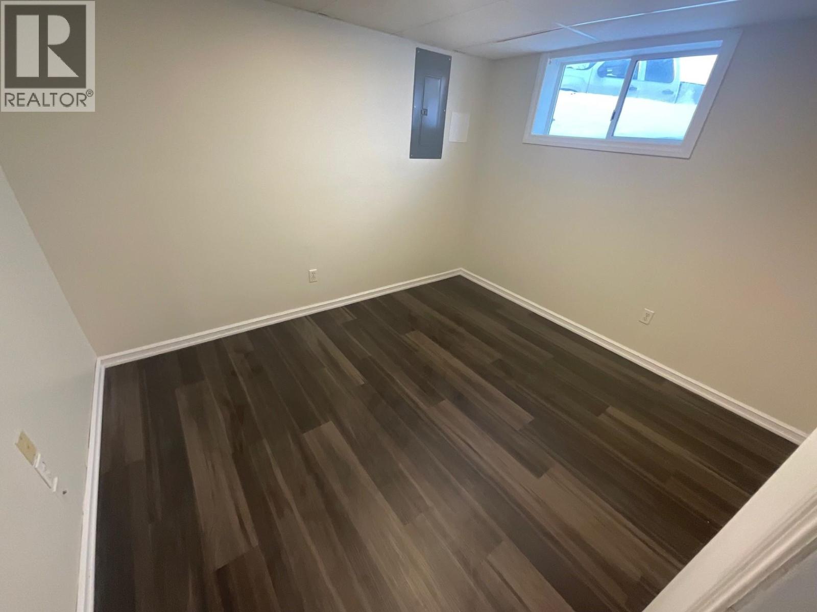 8835 103A AVENUE - 22