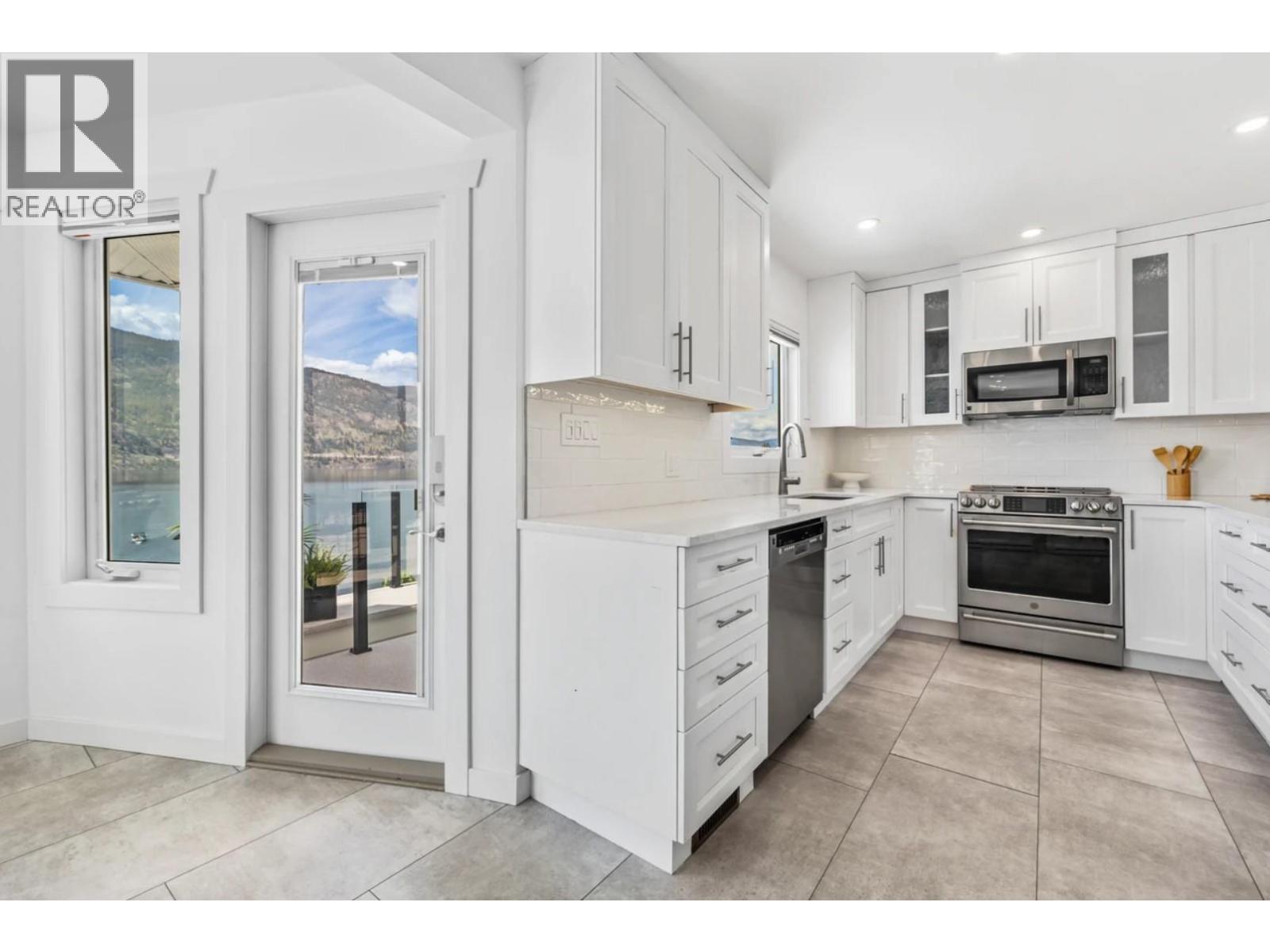  1876 Dewdney Road, Kelowna