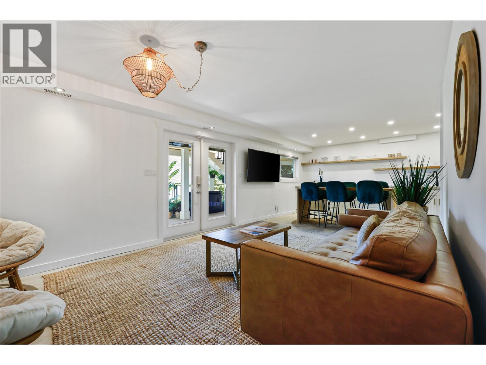  1876 Dewdney Road, Kelowna