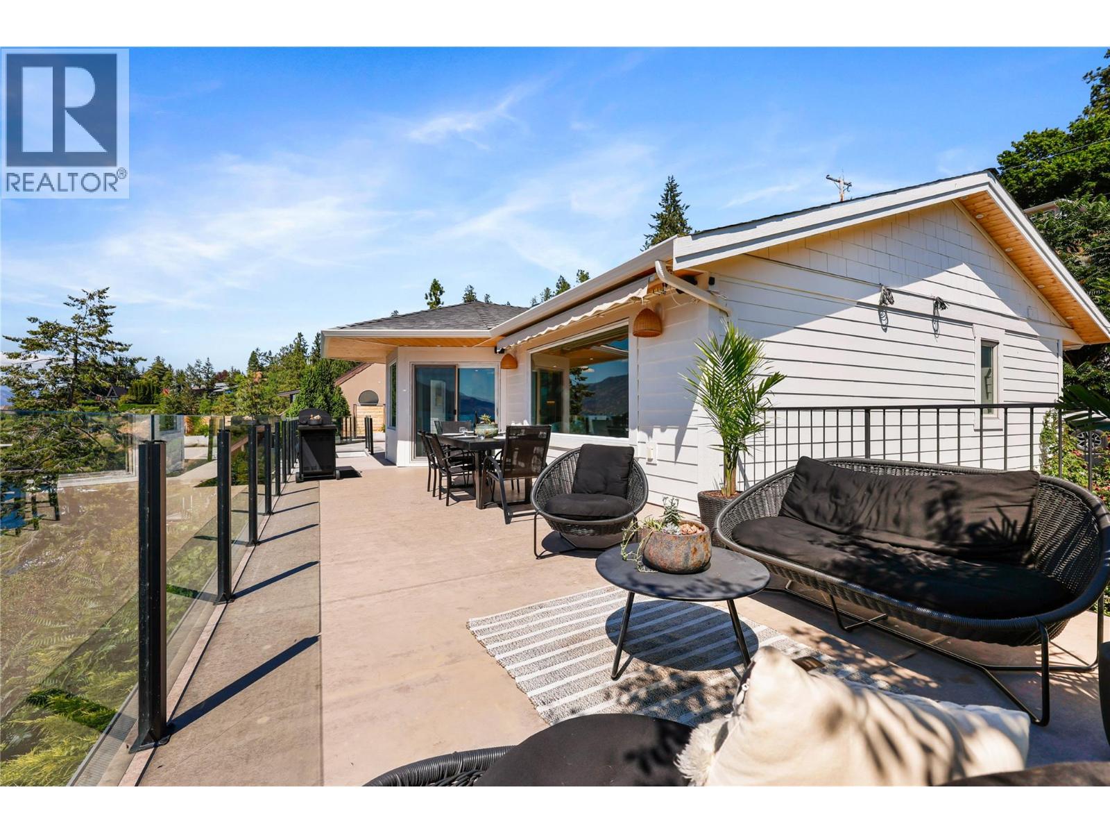  1876 Dewdney Road, Kelowna