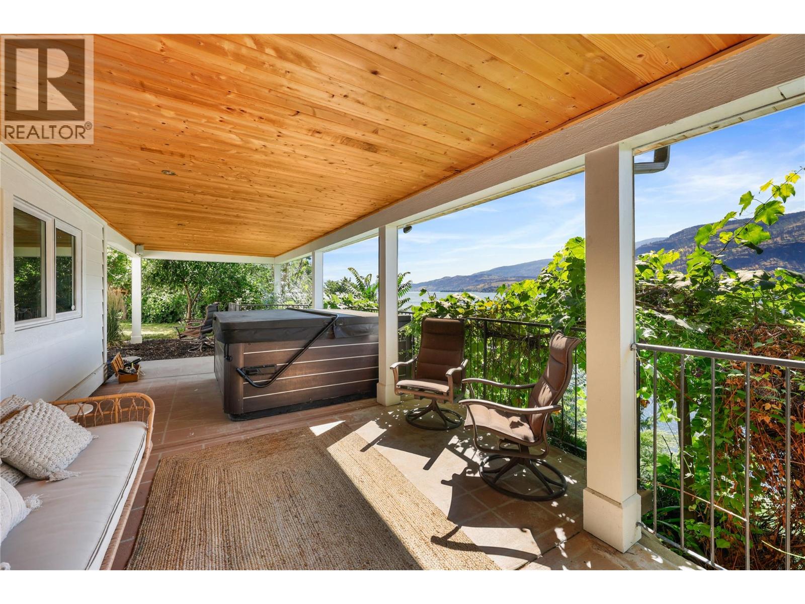  1876 Dewdney Road, Kelowna