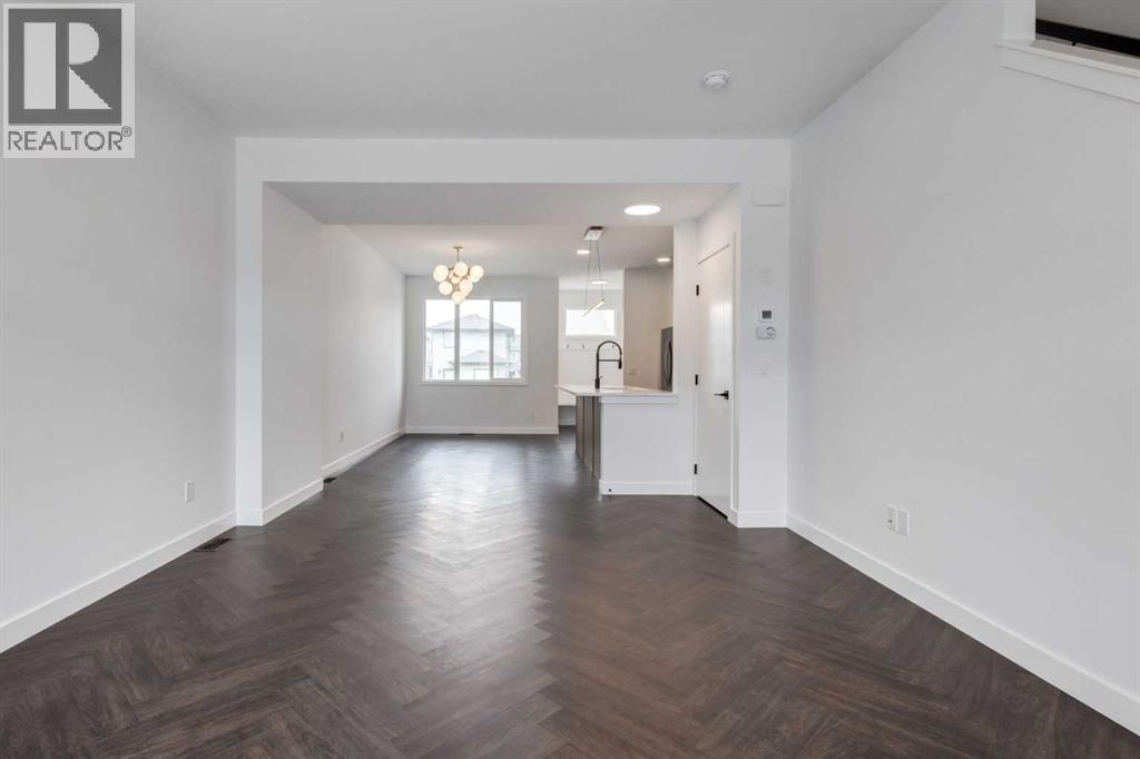 90 Agate Road, Cochrane