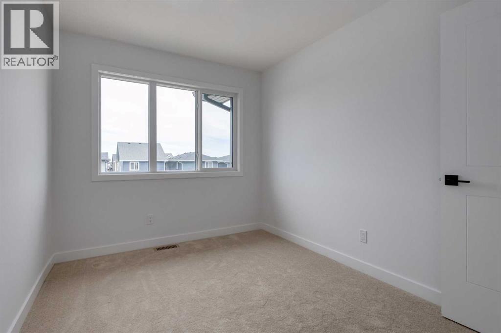 90 Agate Road, Cochrane