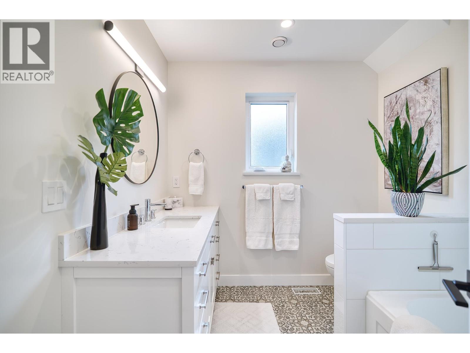 40 4622 SINCLAIR BAY ROAD, Pender Harbour