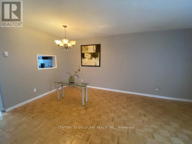 #11 1342 CEDARCROFT CRESCENT - 11
