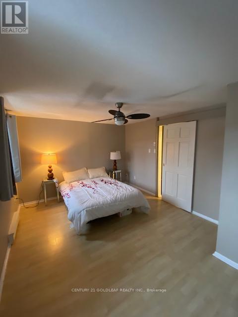 #11 1342 CEDARCROFT CRESCENT - 24
