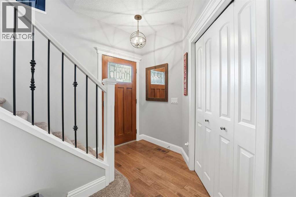 166 Fireside Bend, Cochrane