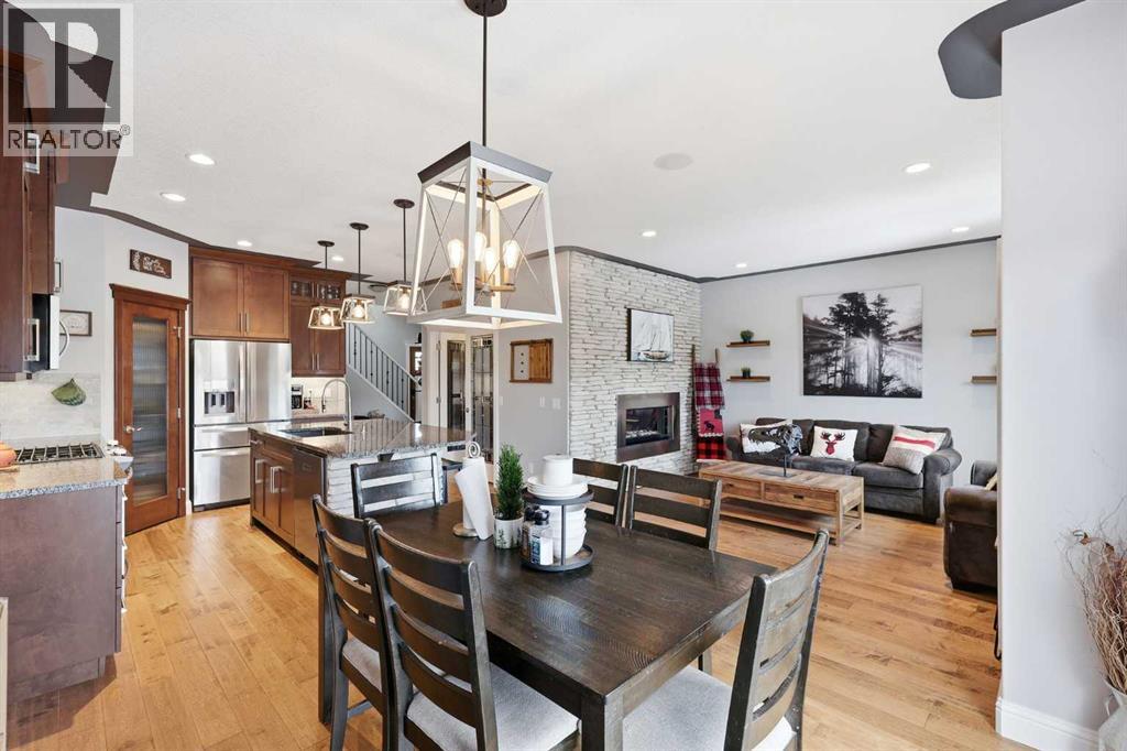 166 Fireside Bend, Cochrane