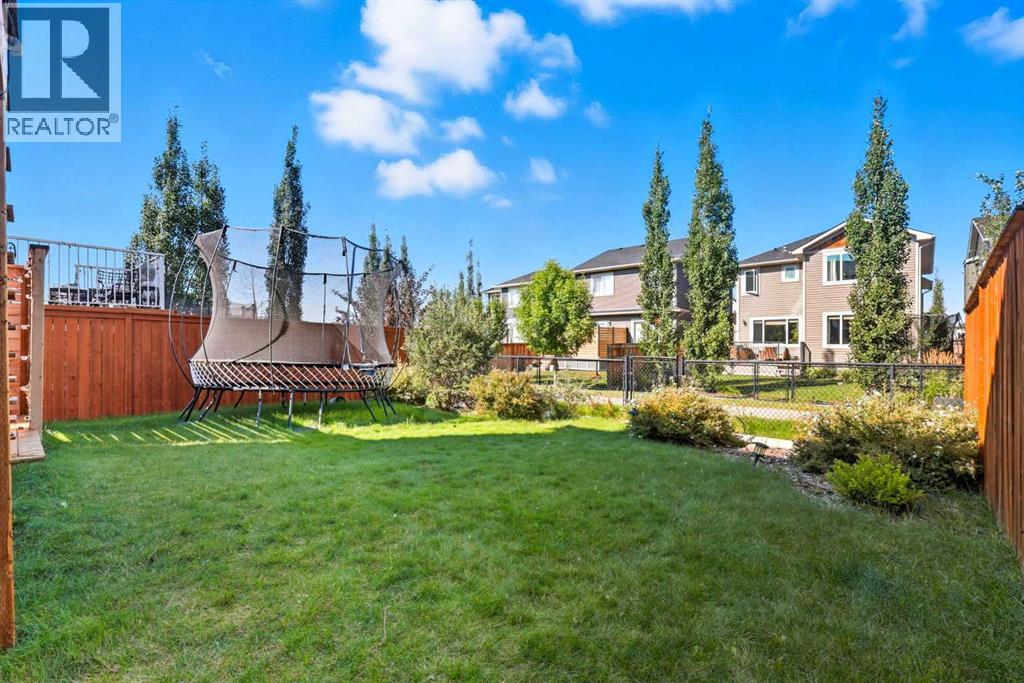 166 Fireside Bend, Cochrane