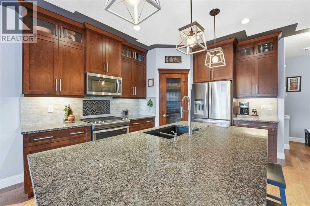 166 Fireside Bend, Cochrane