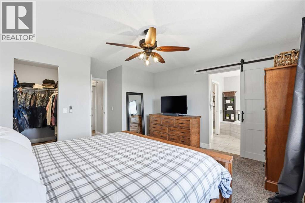 166 Fireside Bend, Cochrane