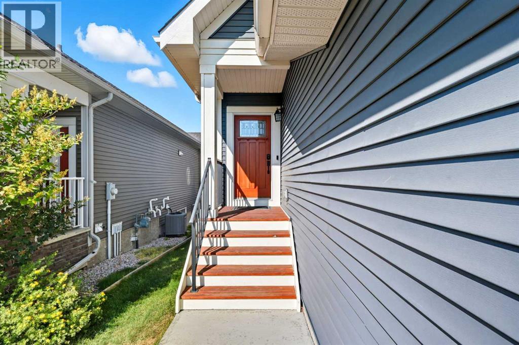 166 Fireside Bend, Cochrane