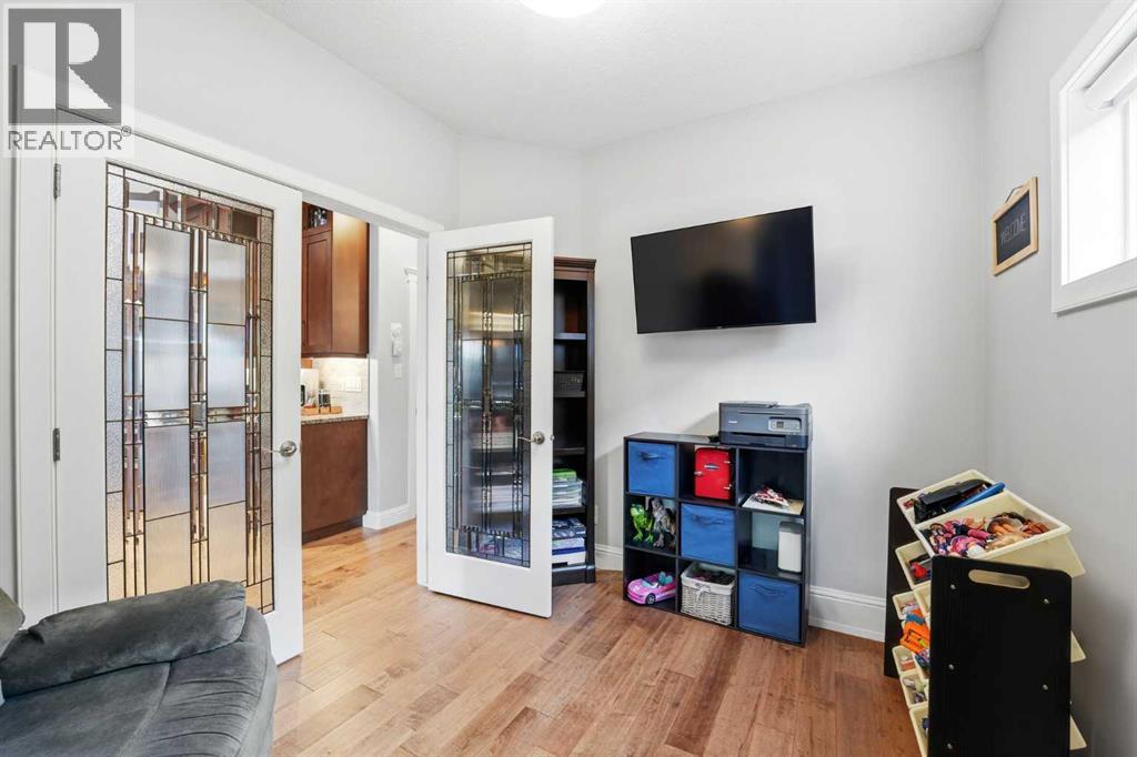 166 Fireside Bend, Cochrane