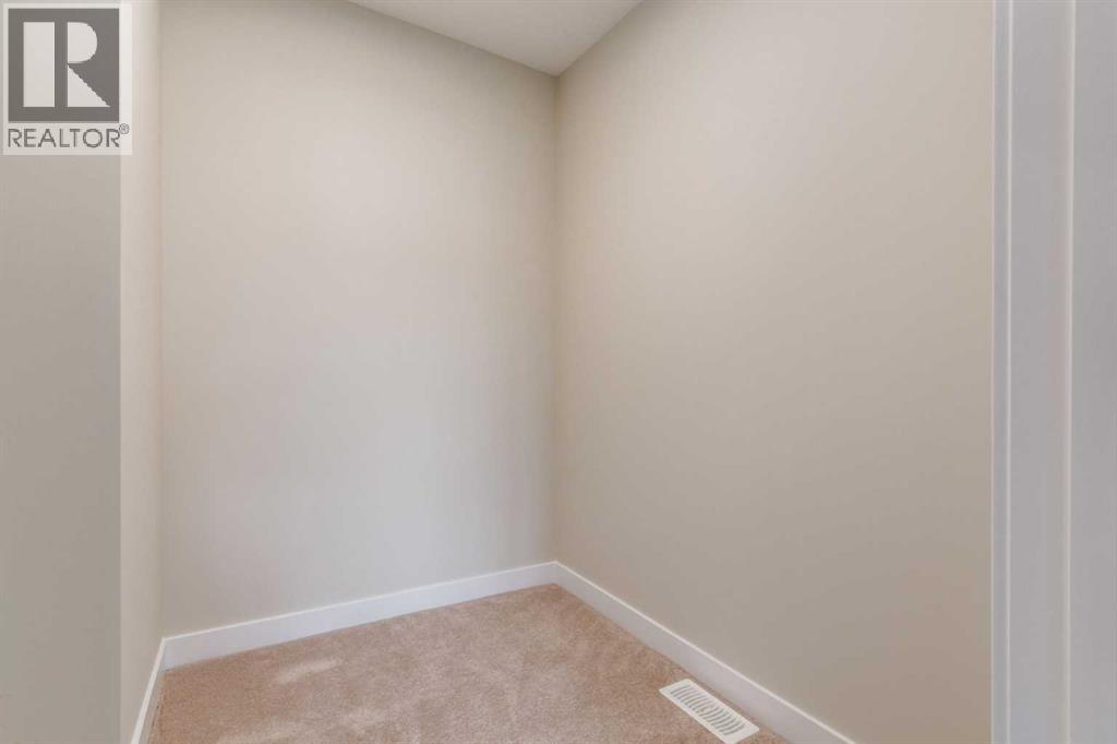 86 Agate Road, Cochrane