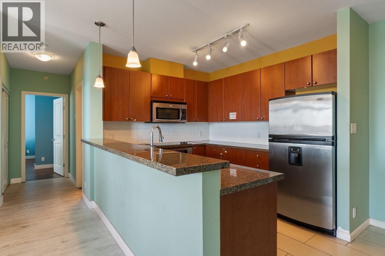 1003 11 E ROYAL AVENUE, New Westminster