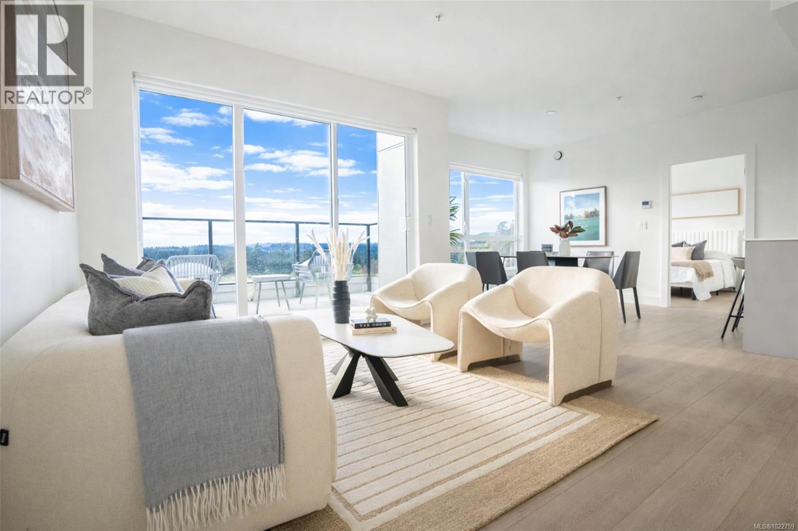 303 258 Helmcken Rd, View Royal