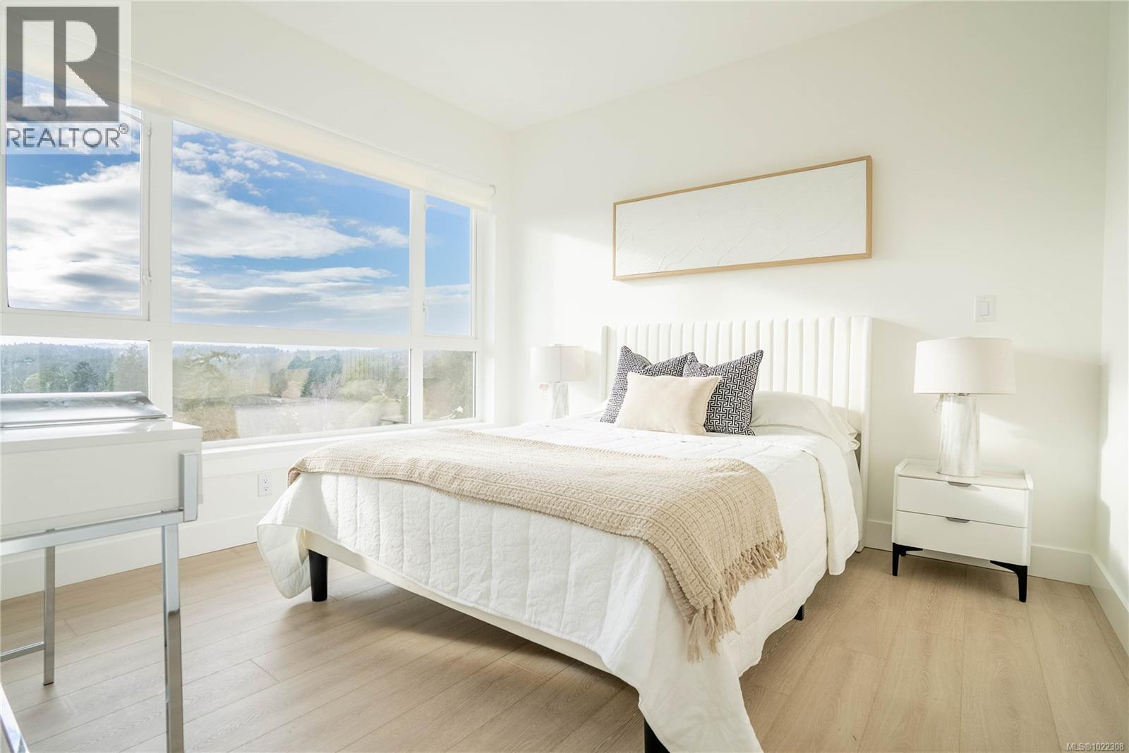 211 258 Helmcken Rd, View Royal