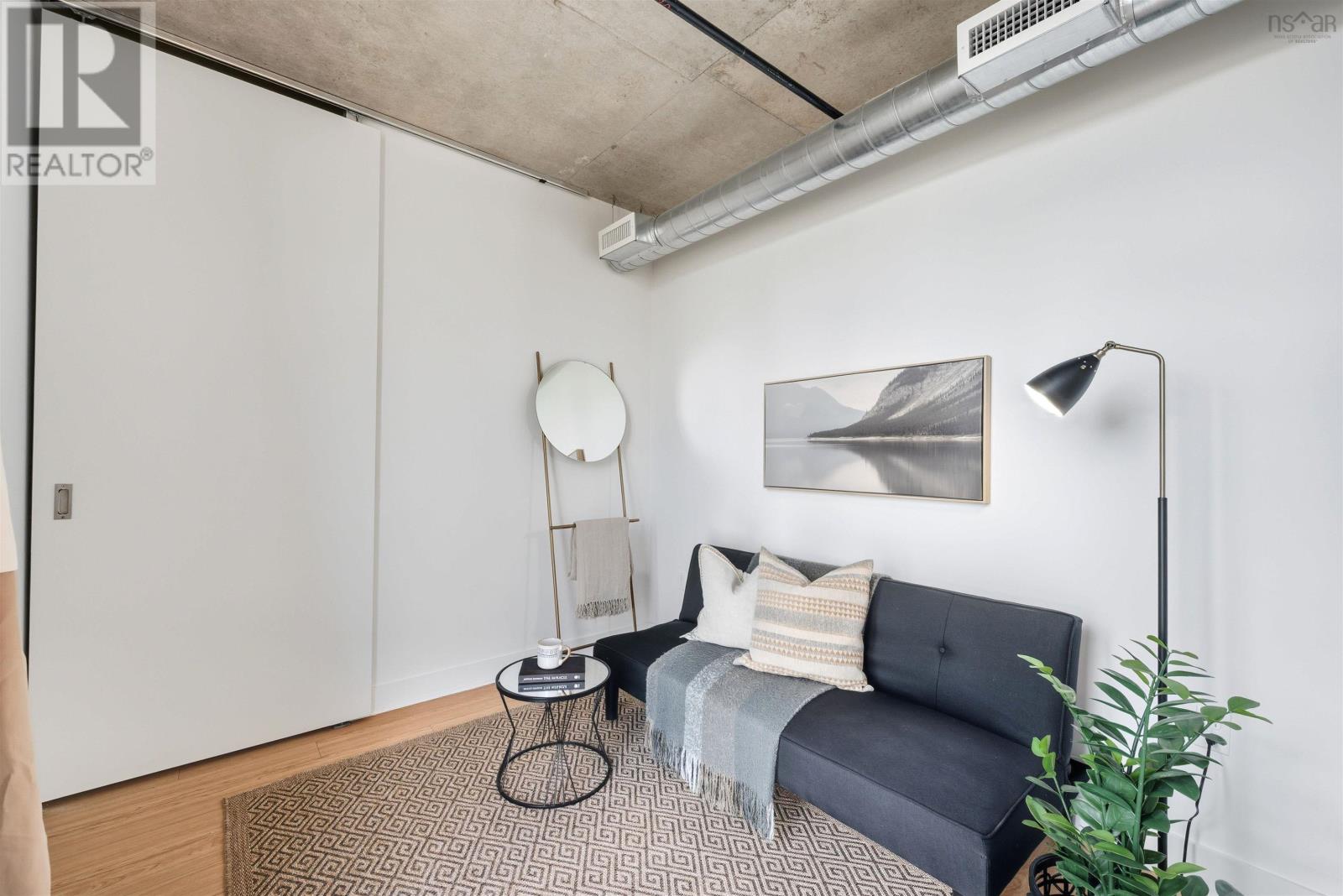 Property 16 of 40 of 526 1065 Barrington Street