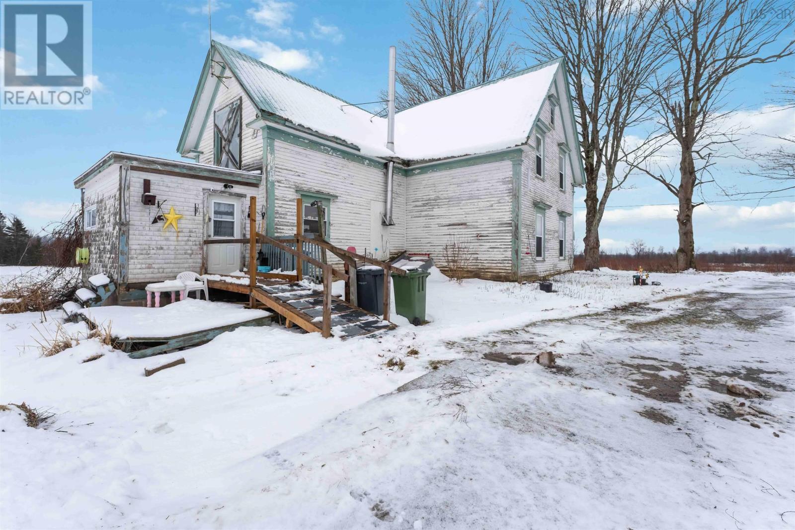 Property 3 of 46 of 332 Balcom Road