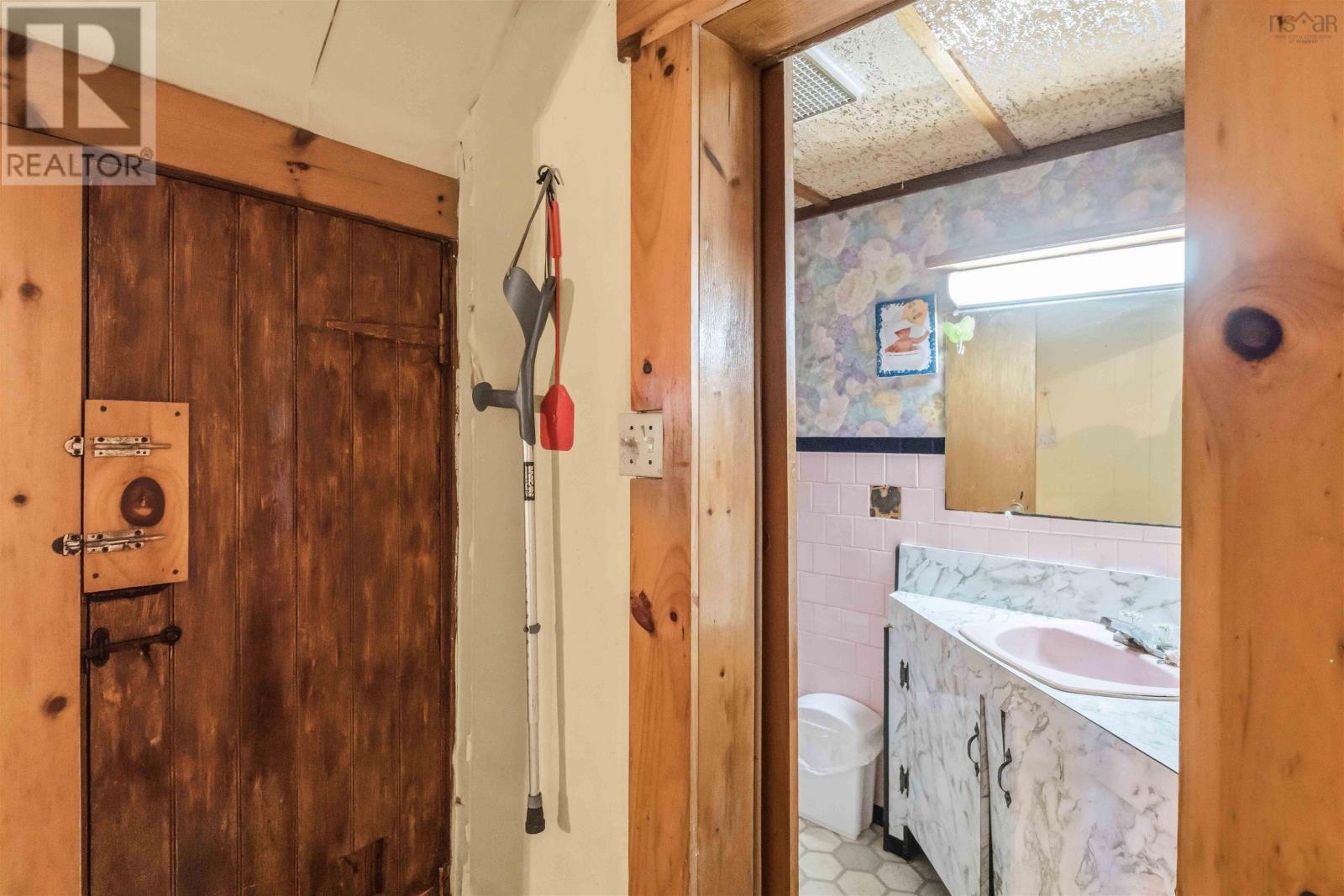 Property 18 of 46 of 332 Balcom Road