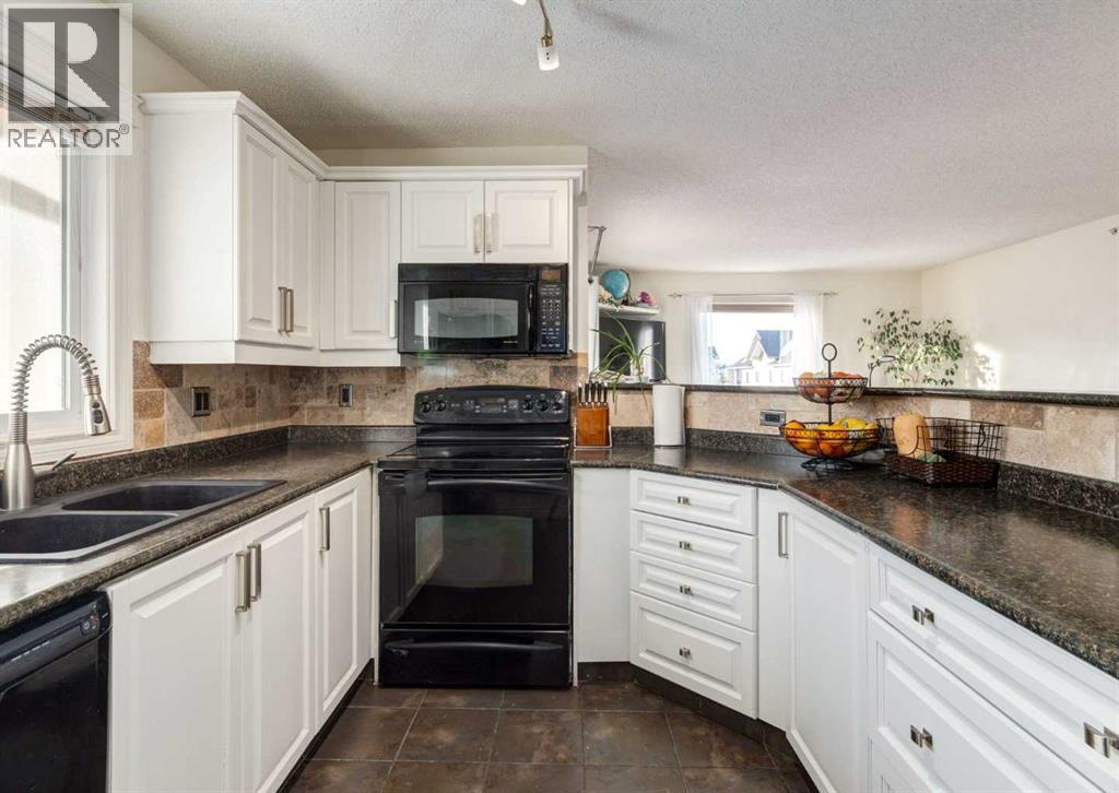 Single Family House for Sale in   Eversyde Avenue SW Evergreen Calgary 