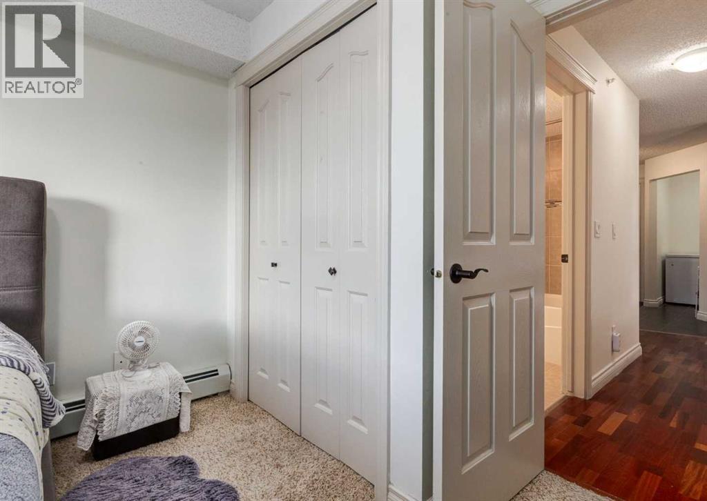 Single Family House for Sale in   Eversyde Avenue SW Evergreen Calgary 