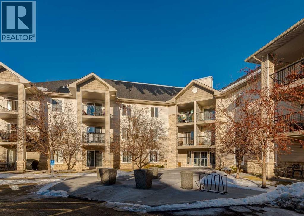 Single Family House for Sale in   Eversyde Avenue SW Evergreen Calgary 