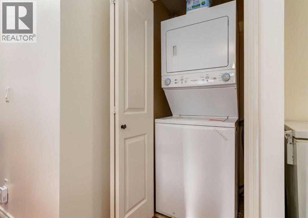 Single Family House for Sale in   Eversyde Avenue SW Evergreen Calgary 