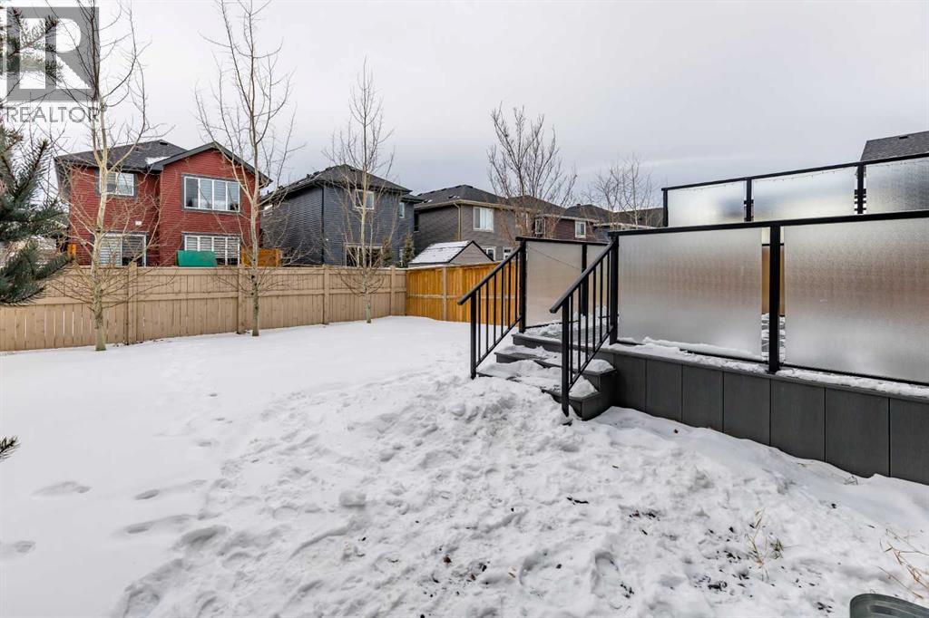 40 Sundown Avenue, Cochrane