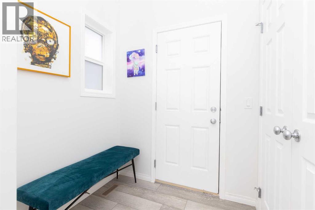 40 Sundown Avenue, Cochrane