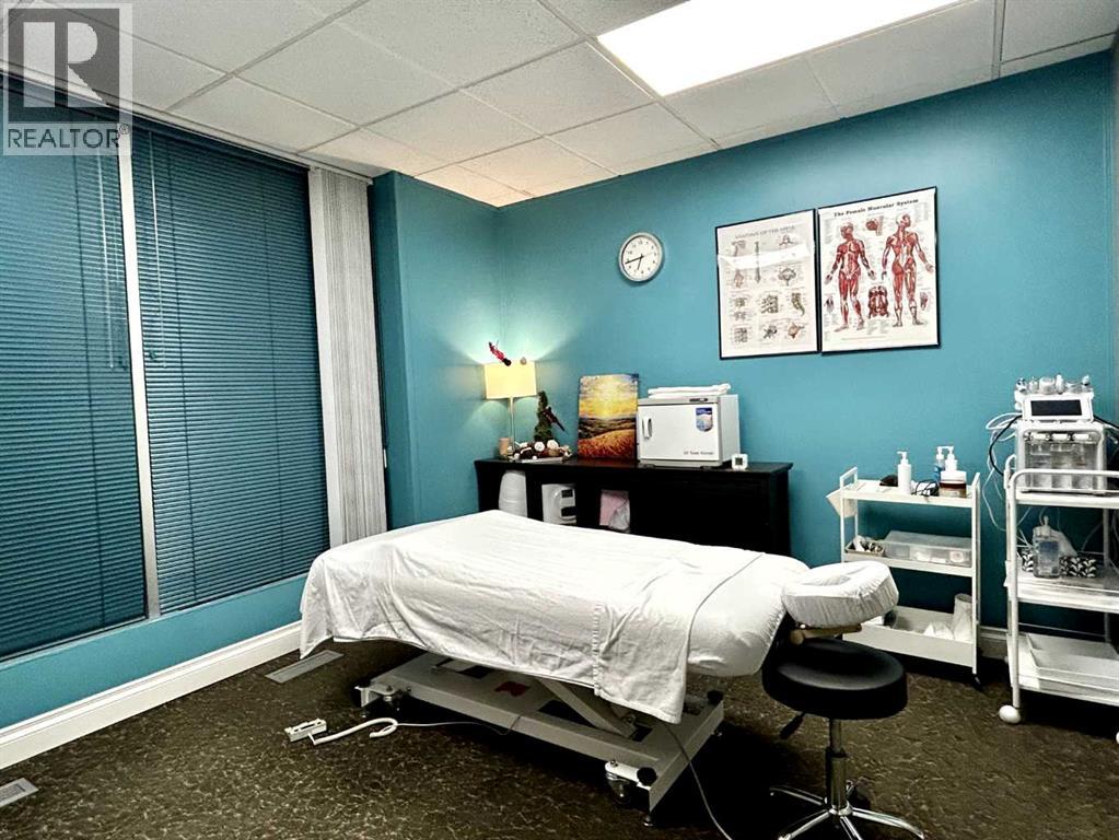 Office for Sale in   Crowchild Trail Varsity Calgary 