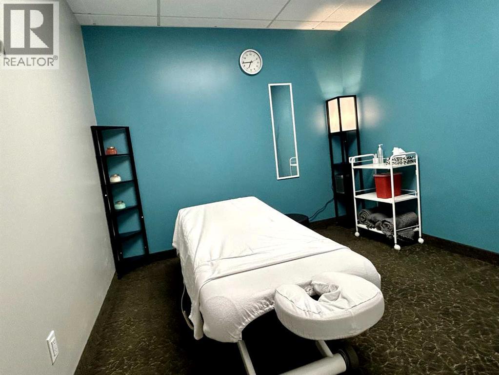 Office for Sale in   Crowchild Trail Varsity Calgary 