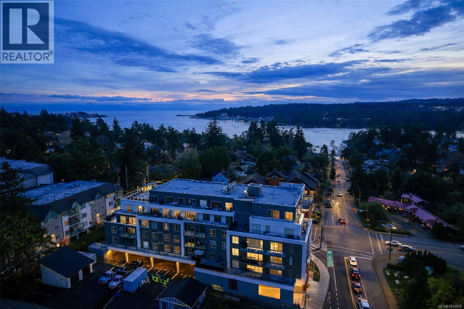 401 258 Helmcken Rd, View Royal