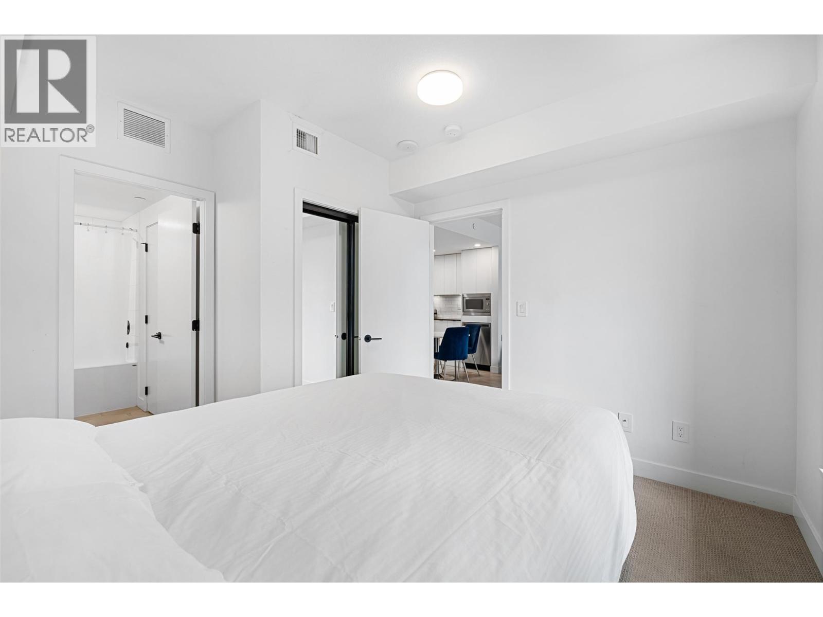#1103 1471 St Paul Street - 12