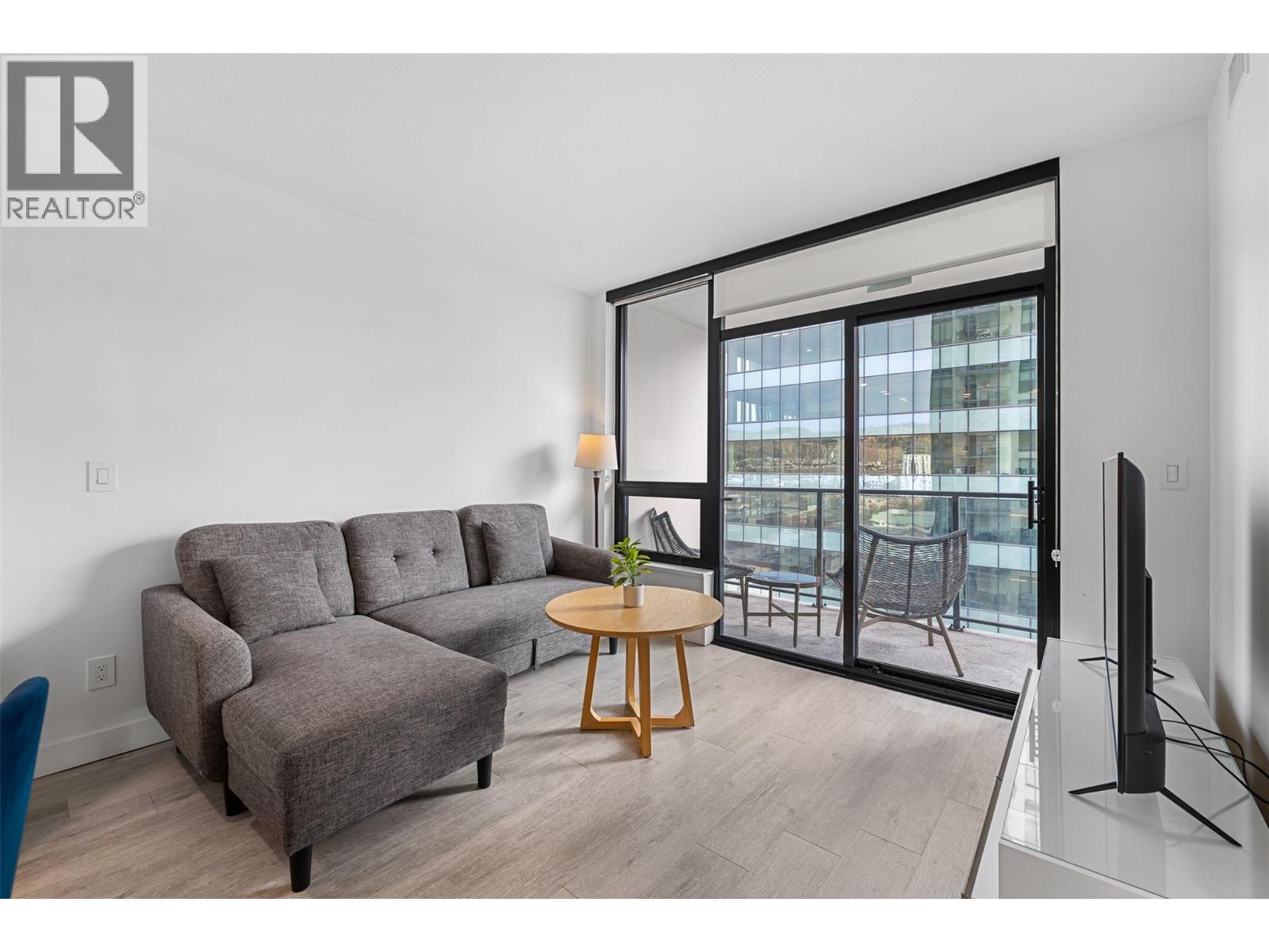 #1103 1471 St Paul Street - 8
