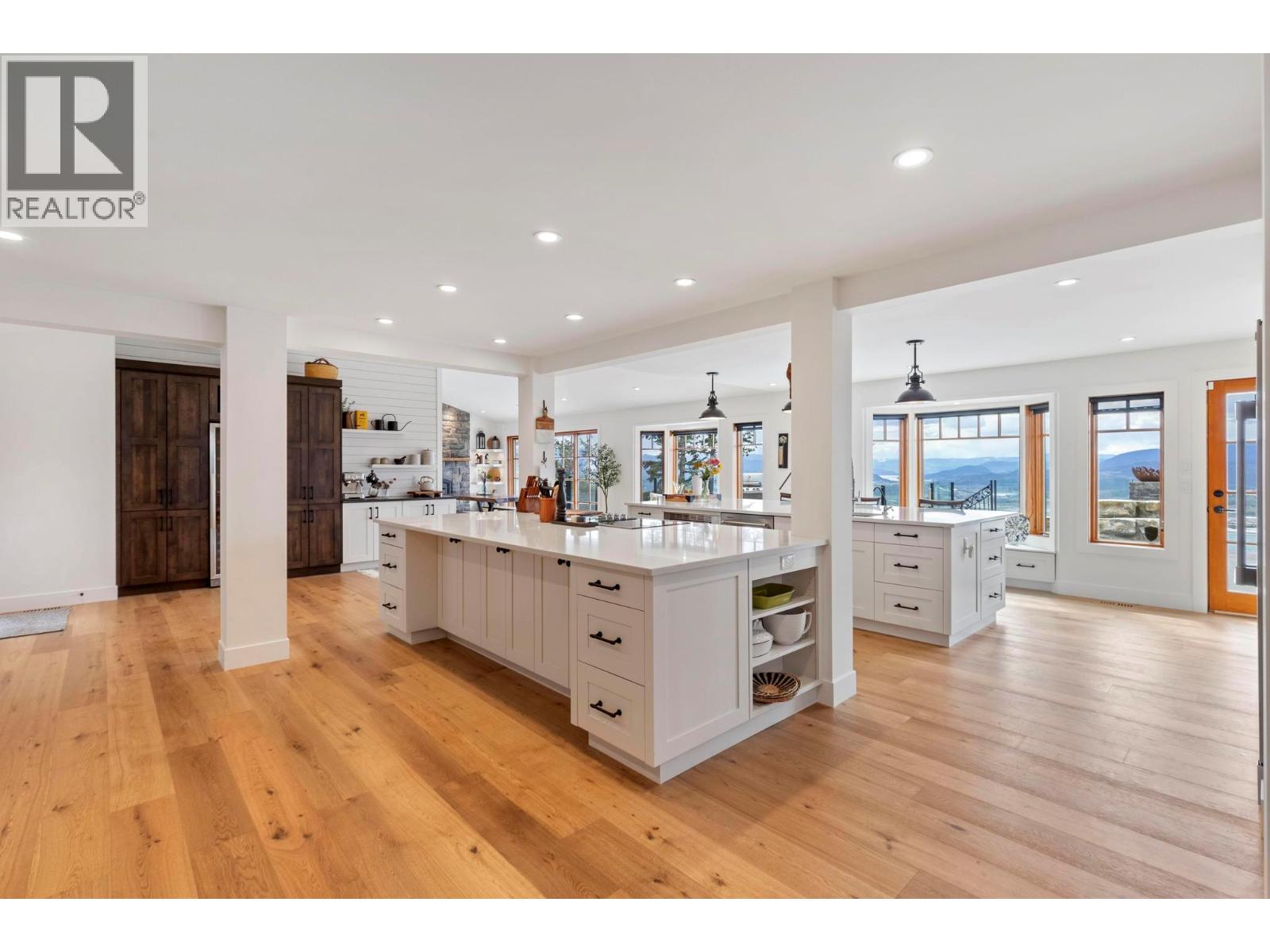  5774 Deadpine Drive, Kelowna