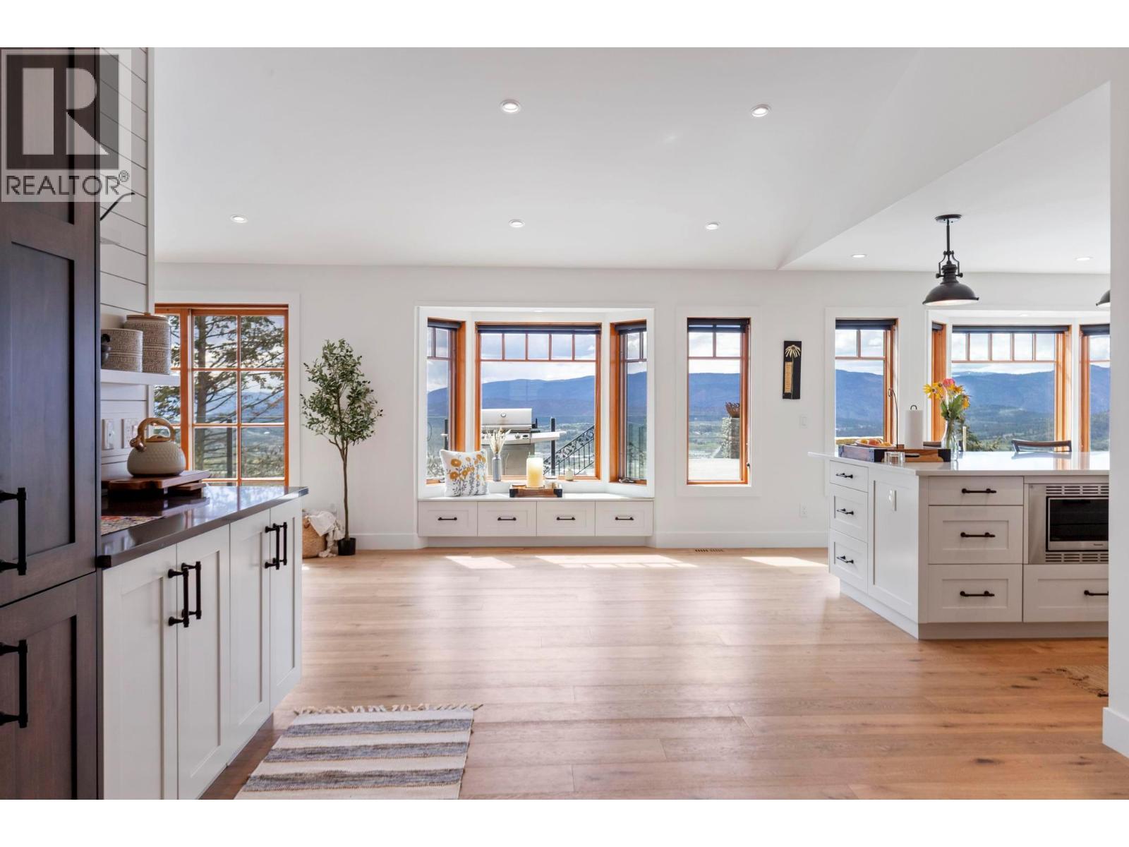  5774 Deadpine Drive, Kelowna