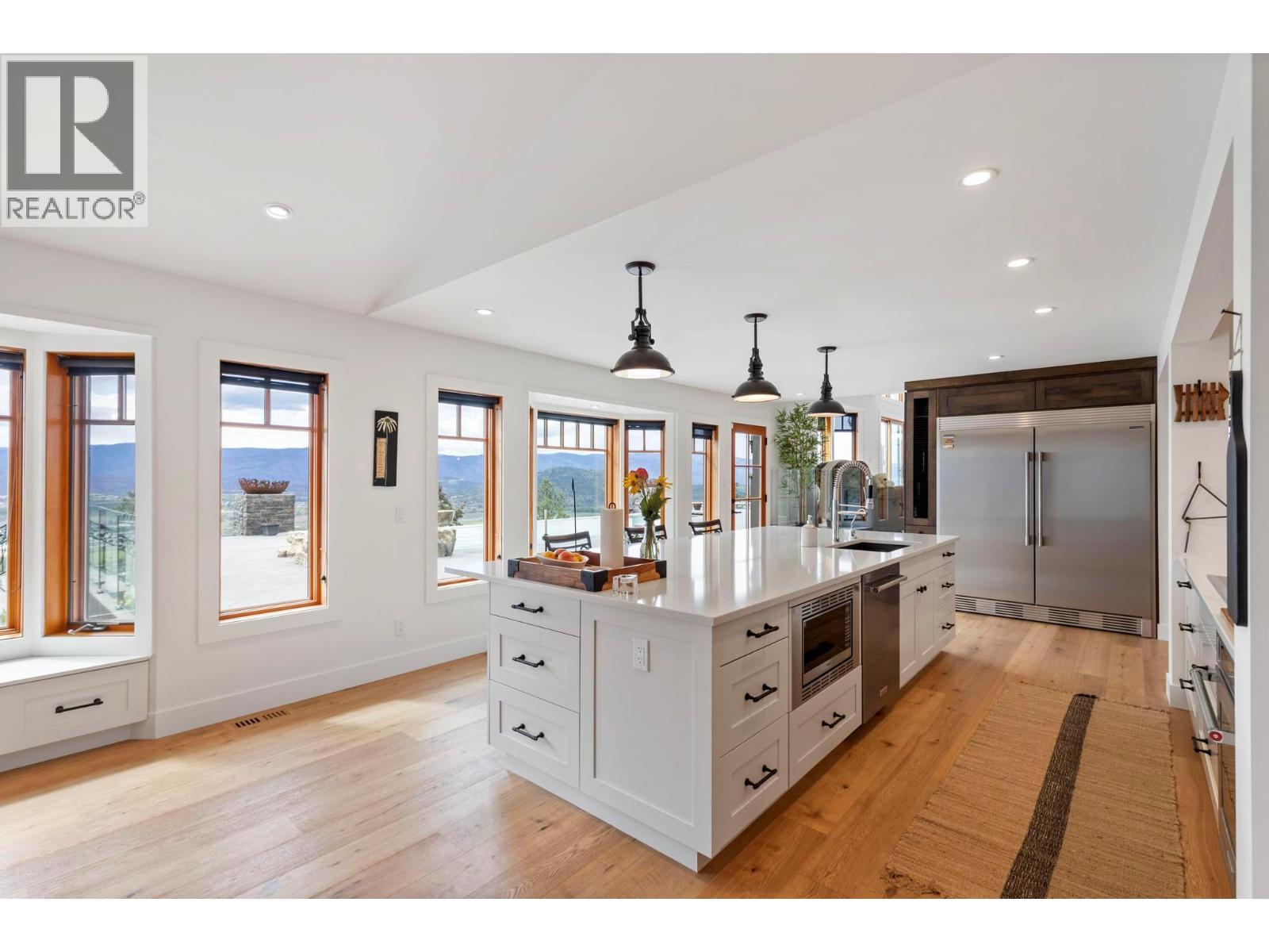  5774 Deadpine Drive, Kelowna