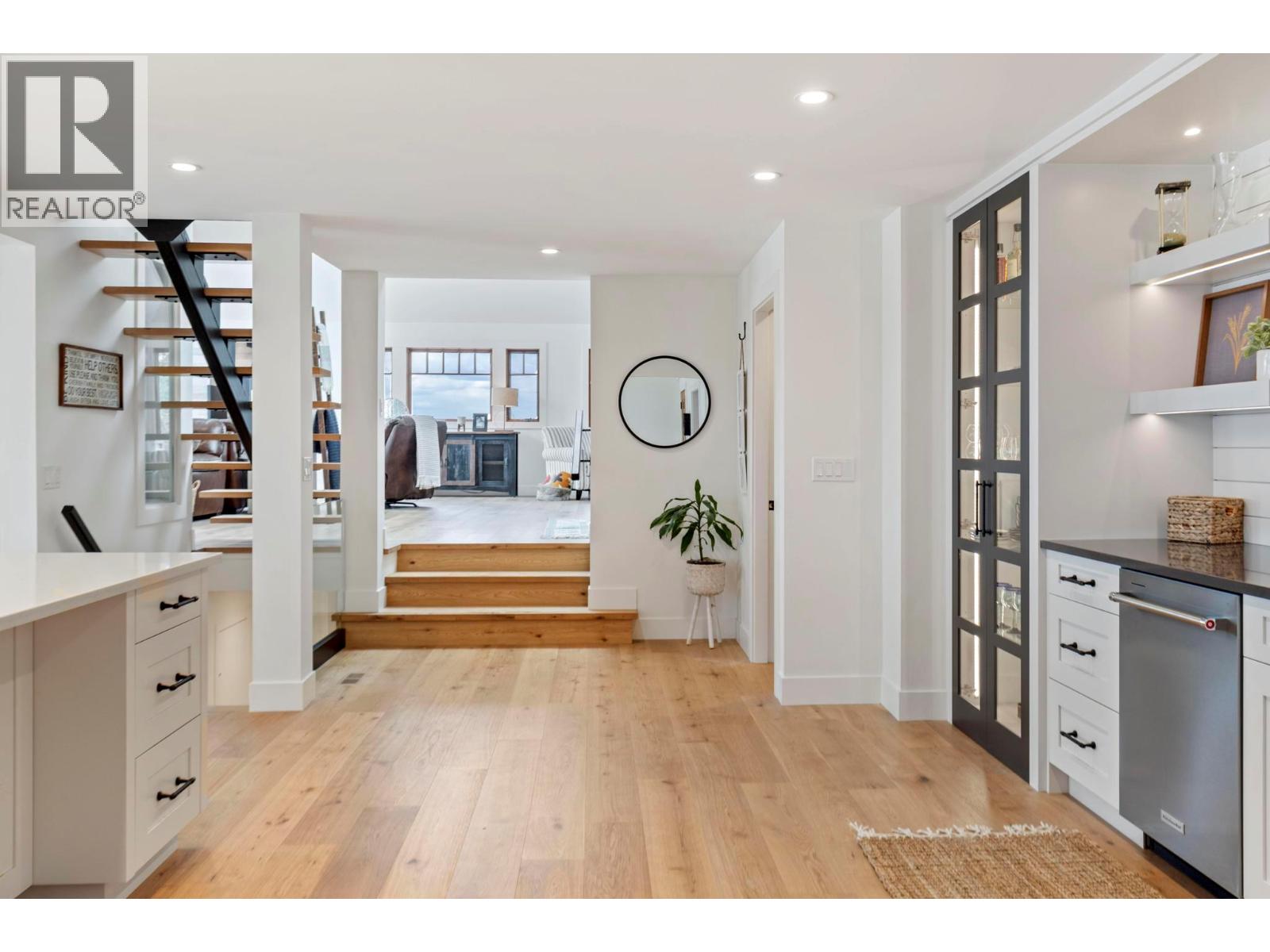  5774 Deadpine Drive, Kelowna