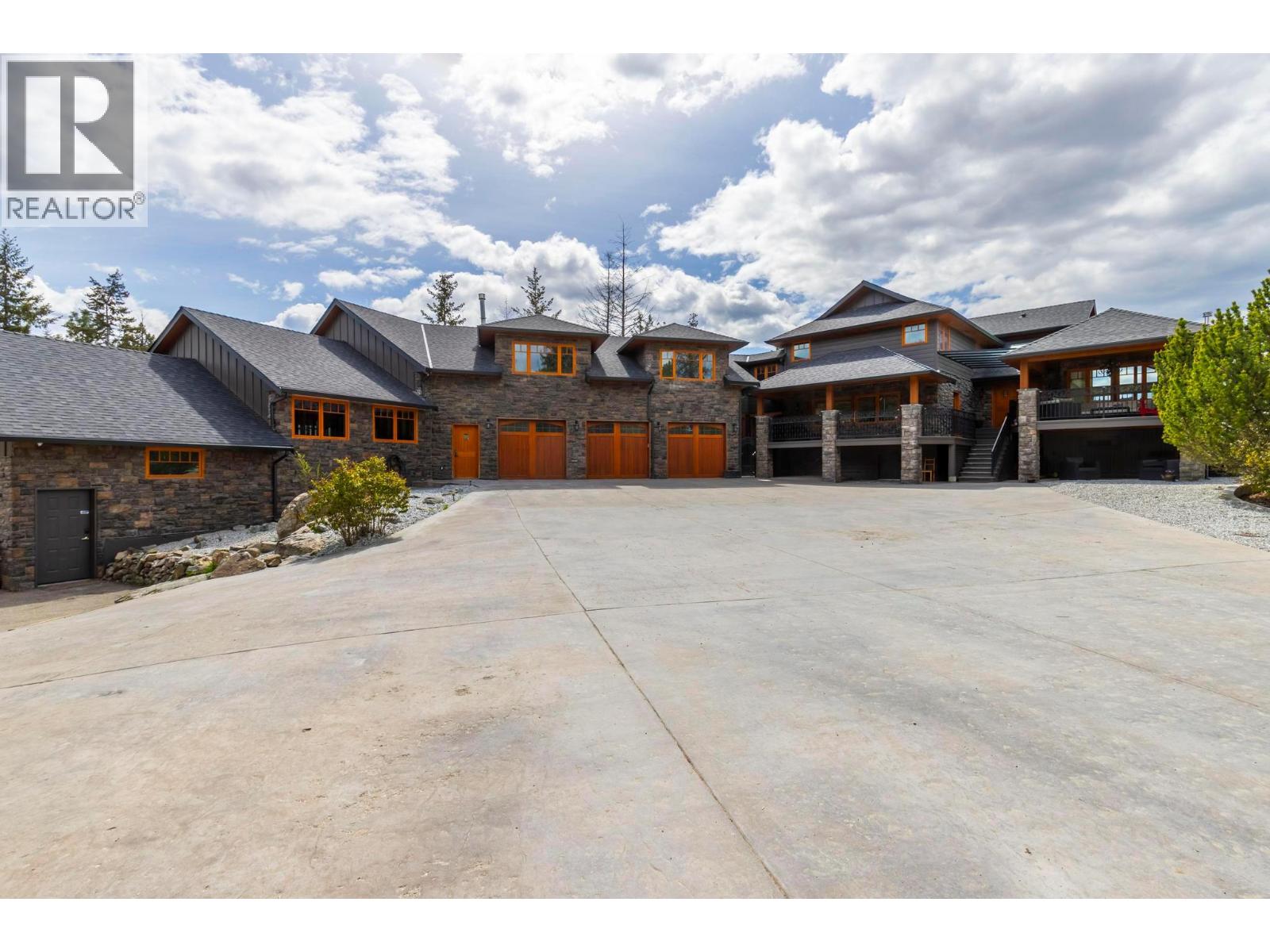  5774 Deadpine Drive, Kelowna