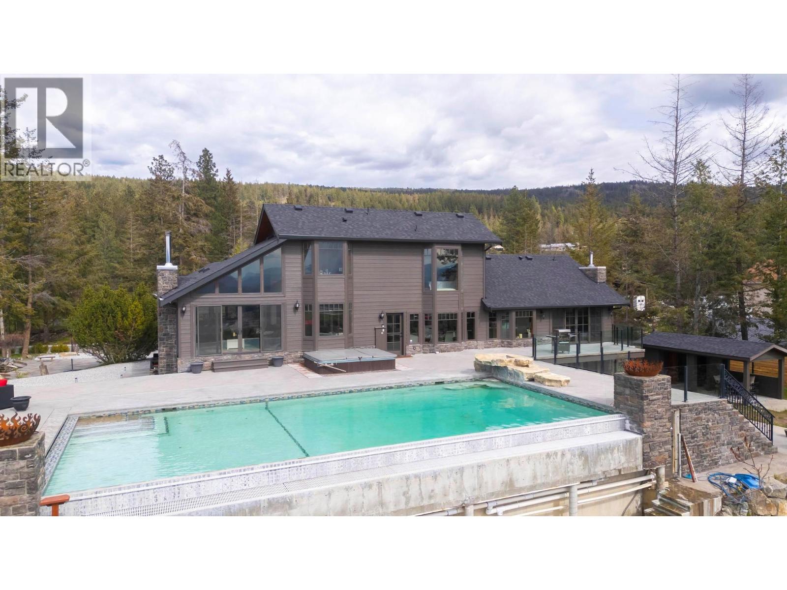  5774 Deadpine Drive, Kelowna