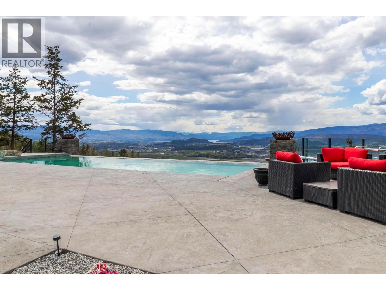  5774 Deadpine Drive, Kelowna
