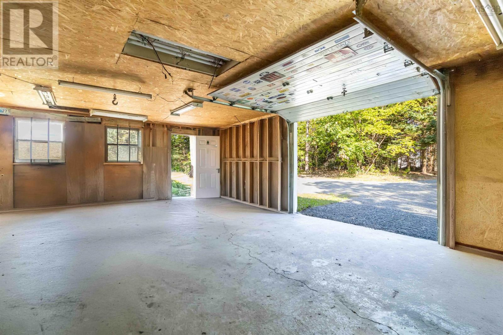 Property 44 of 50 of 4 & 6 Hemlock Street