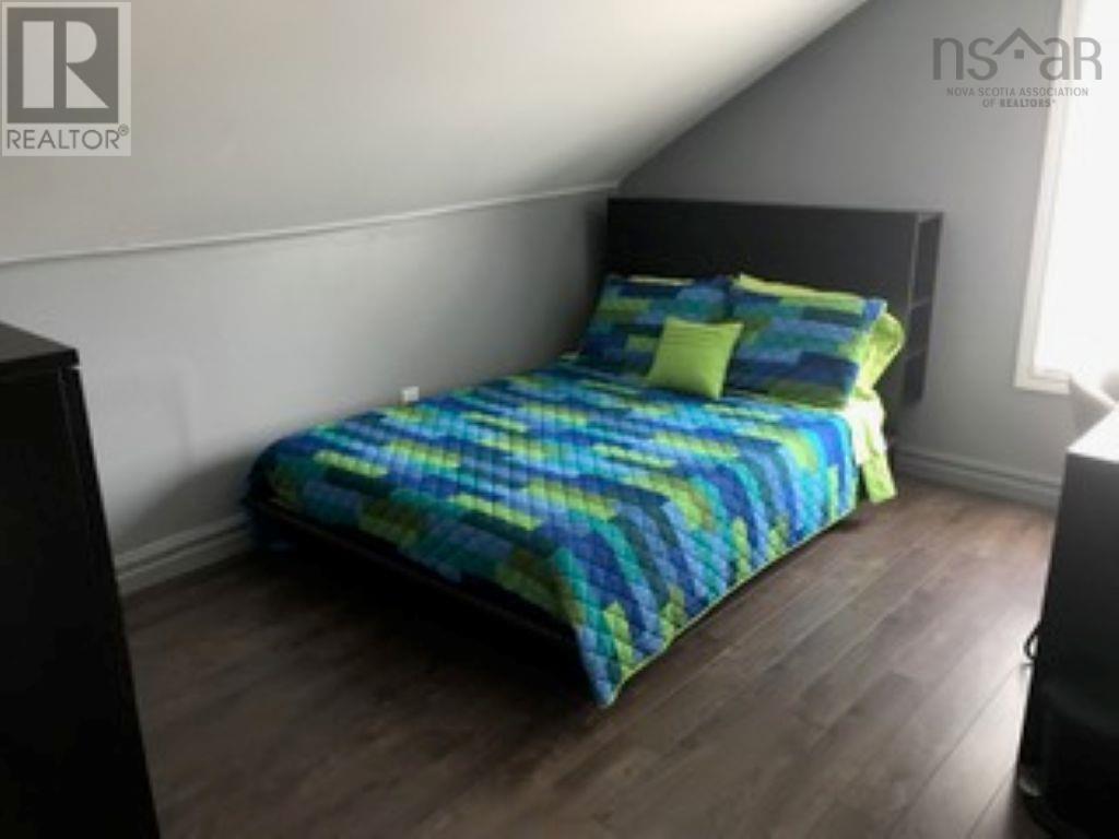 Property 21 of 50 of 4 & 6 Hemlock Street