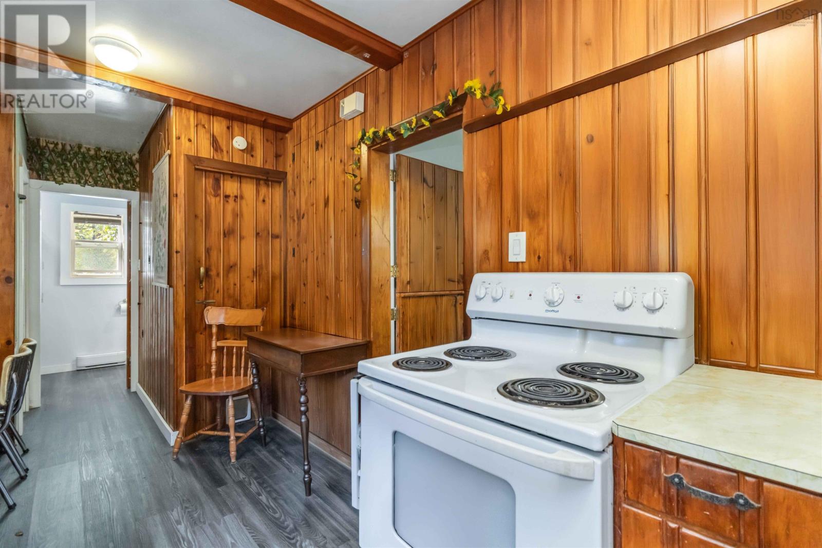 Property 42 of 50 of 4 & 6 Hemlock Street