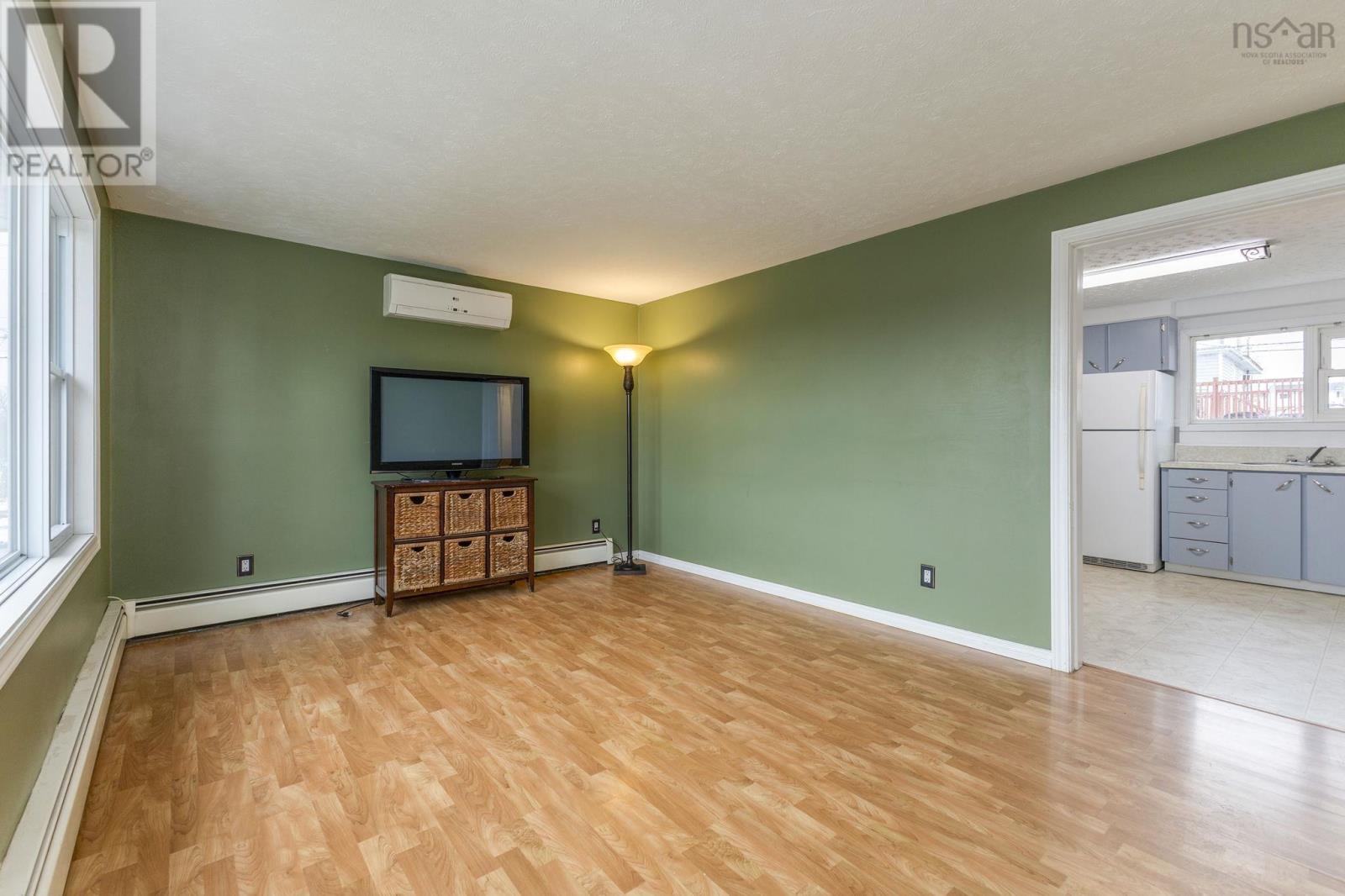 Property 10 of 47 of 18 Kirk Avenue