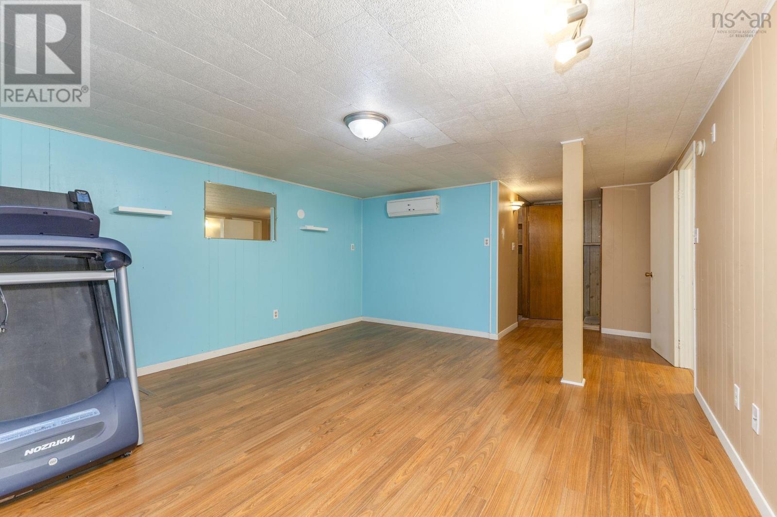 Property 33 of 47 of 18 Kirk Avenue