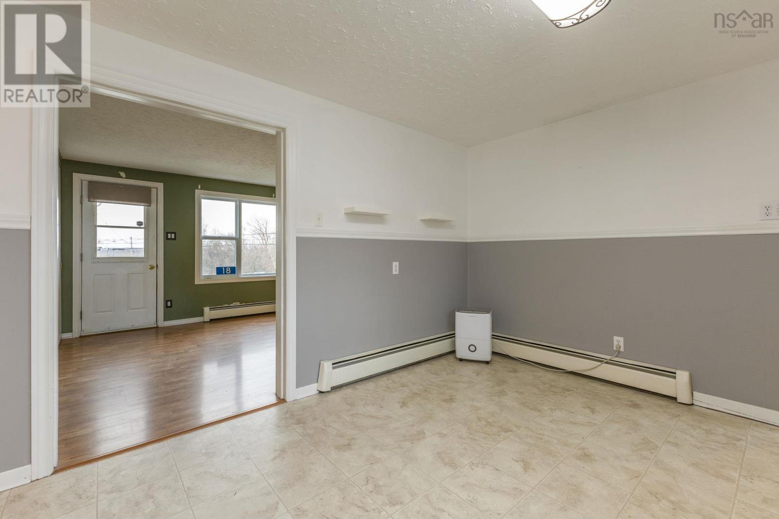 Property 8 of 47 of 18 Kirk Avenue